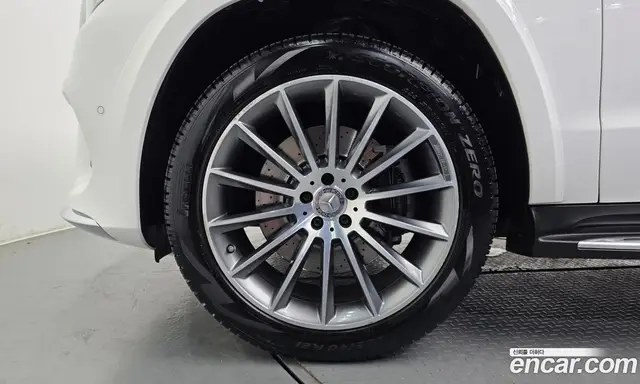 Mercedes-Benz GLS-Class 2017 4.7 автомат (гидро), миниатюра 5