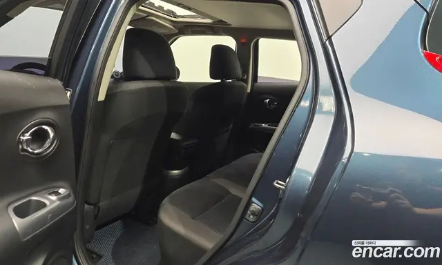 Nissan Juke 2014 1.6 автомат (гидро), миниатюра 11
