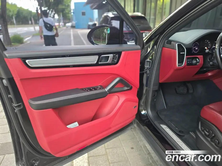 Porsche Cayenne 2022 3.0 автомат (гидро), фото 11