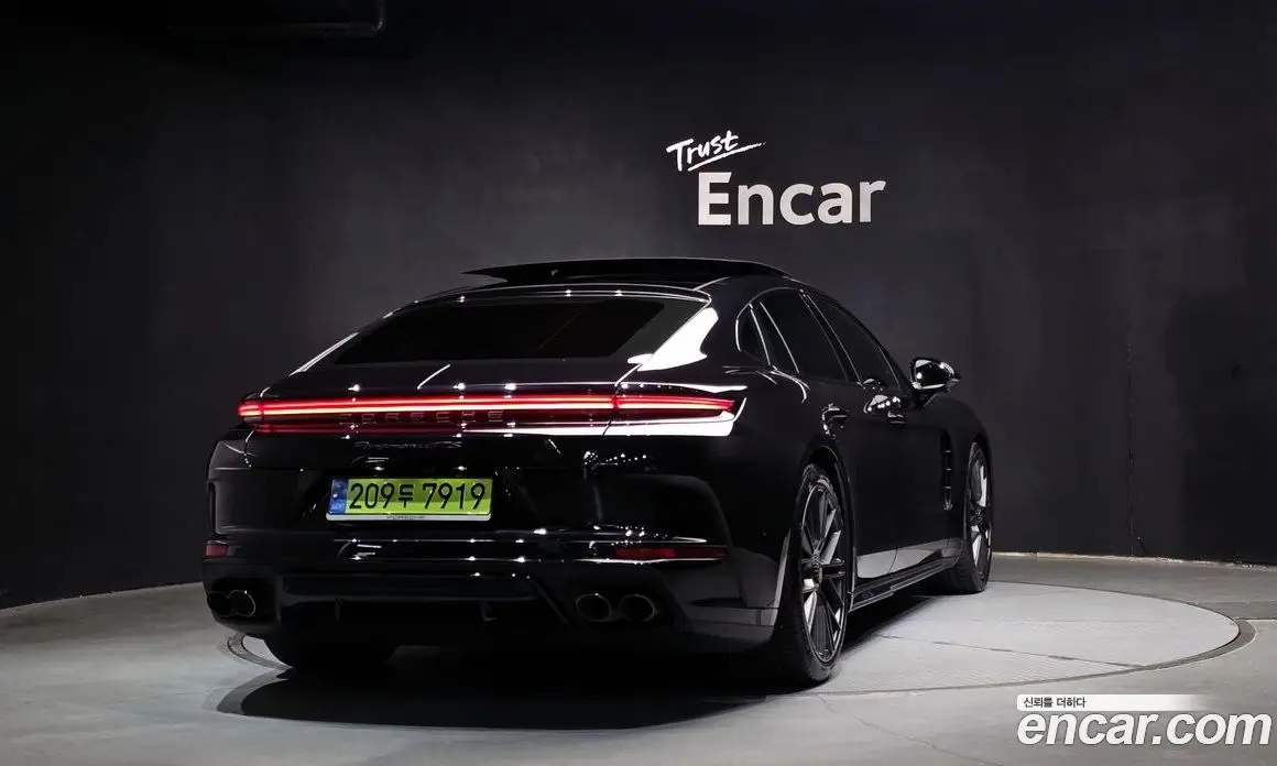 Porsche Panamera 2025 4.0 автомат (гидро), фото 2 Porsche Panamera 2025 4.0 автомат (гидро), фото 2