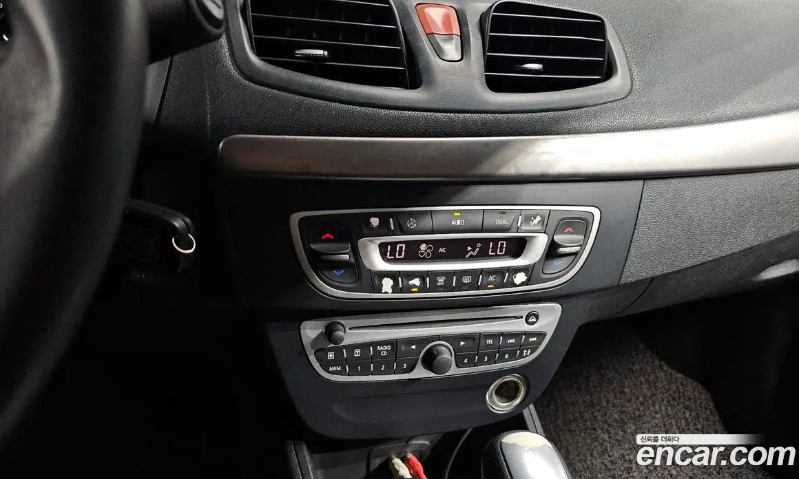 Renault (Samsung) SM3 2010 1.6 автомат (гидро), фото 17 Renault (Samsung) SM3 2010 1.6 автомат (гидро), фото 17