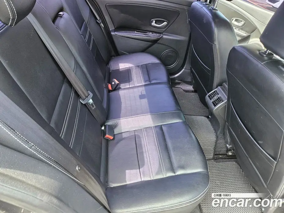 Renault (Samsung) SM3 2015 1.6 автомат (гидро), фото 14 Renault (Samsung) SM3 2015 1.6 автомат (гидро), фото 14