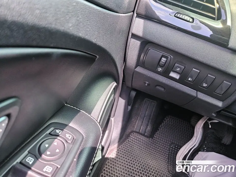 Renault (Samsung) SM3 2015 1.6 автомат (гидро), фото 16 Renault (Samsung) SM3 2015 1.6 автомат (гидро), фото 16