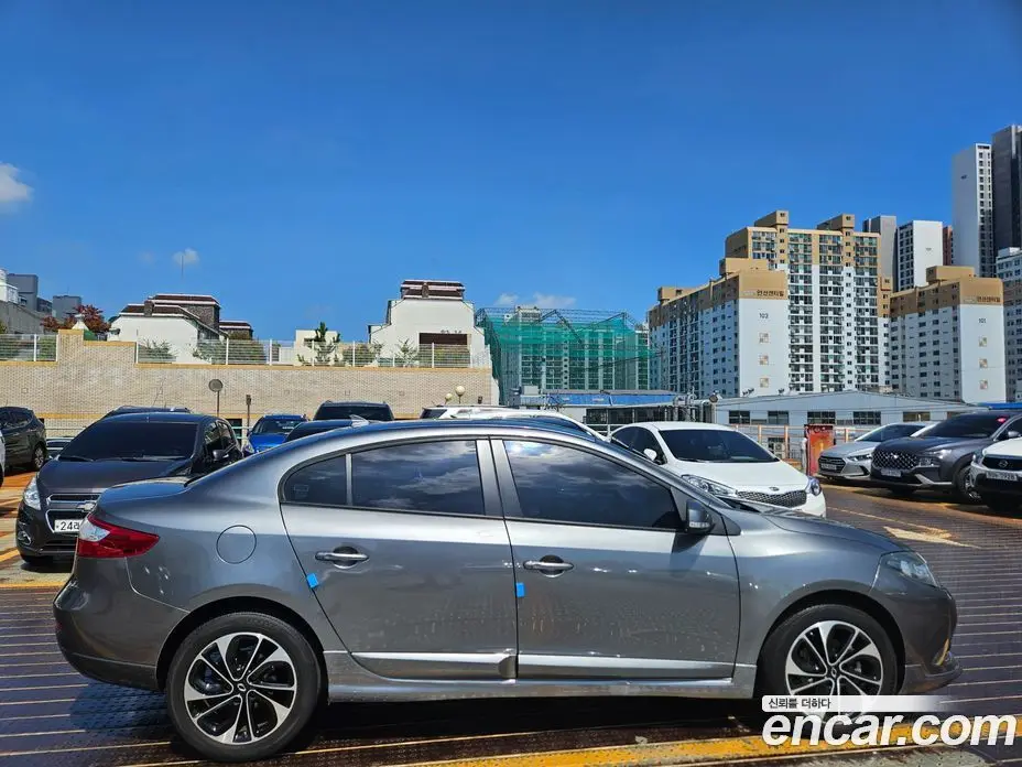 Renault (Samsung) SM3 2015 1.6 автомат (гидро), фото 3 Renault (Samsung) SM3 2015 1.6 автомат (гидро), фото 3