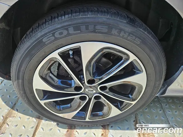 Renault (Samsung) SM3 2015 1.6 автомат (гидро), миниатюра 9 Renault (Samsung) SM3 2015 1.6 автомат (гидро), миниатюра 9