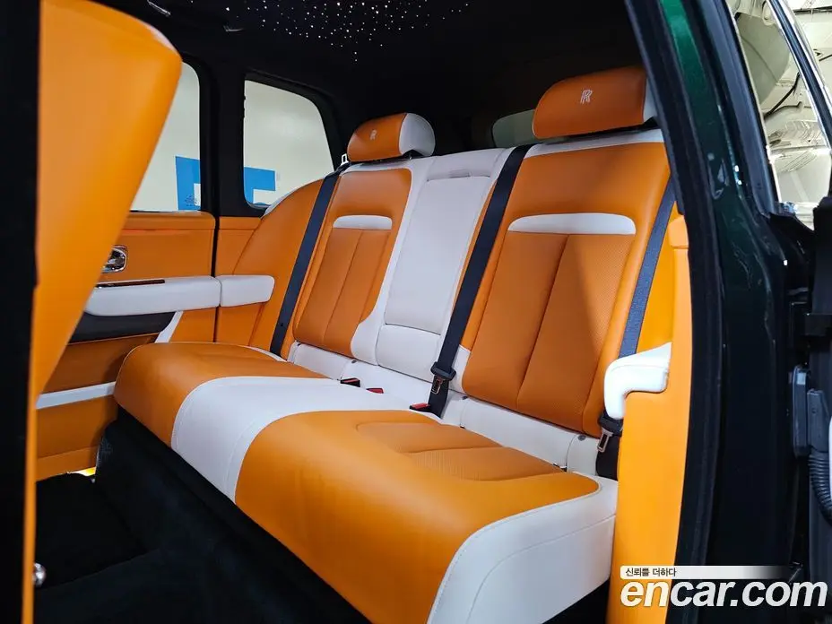 Rolls-Royce Cullinan 2023 6.7 автомат (гидро), фото 18 Rolls-Royce Cullinan 2023 6.7 автомат (гидро), фото 18