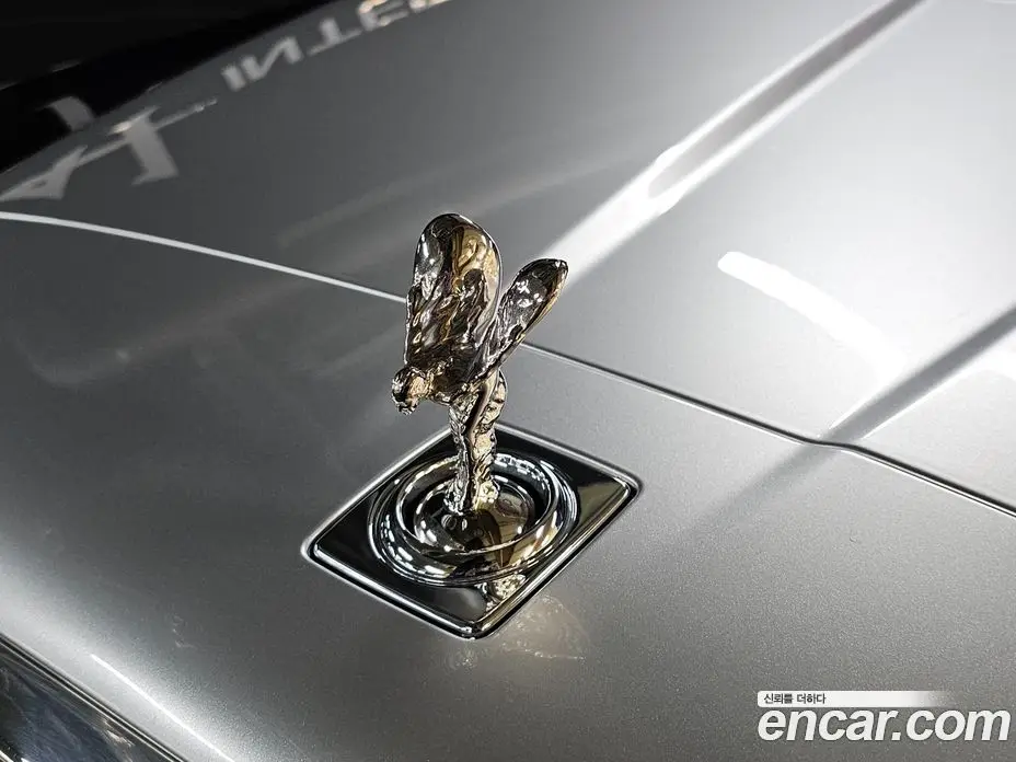 Rolls-Royce Cullinan 2023 6.7 автомат (гидро), фото 6 Rolls-Royce Cullinan 2023 6.7 автомат (гидро), фото 6