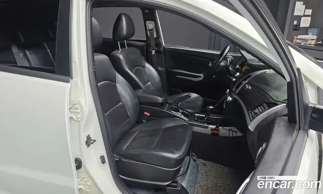 SsangYong Korando 2015 2.0 автомат (гидро), миниатюра 12