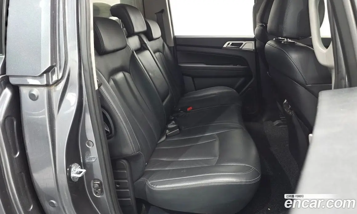 SsangYong Rexton 2018 2.2 автомат (гидро), фото 12