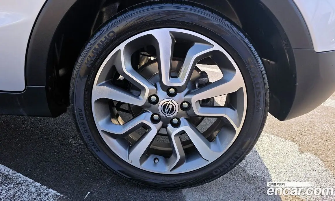 SsangYong TIBOLI 2015 1.6 автомат (гидро), фото 5 SsangYong TIBOLI 2015 1.6 автомат (гидро), фото 5