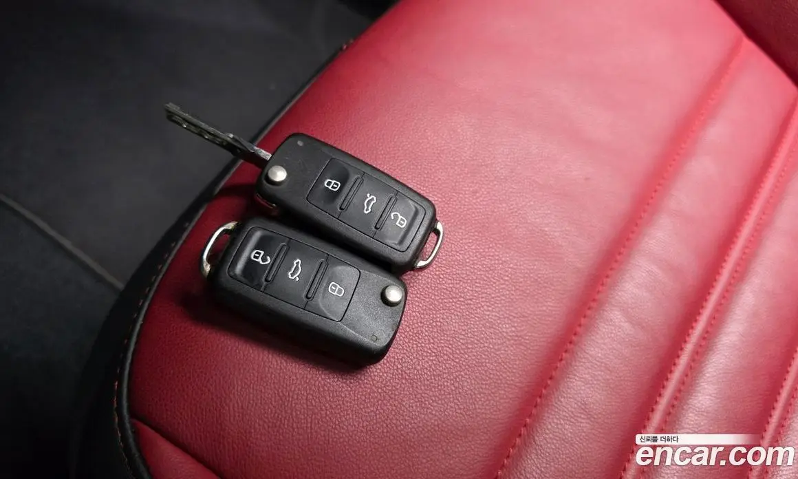 Volkswagen Beatle 2015 2.0 автомат (гидро), фото 18