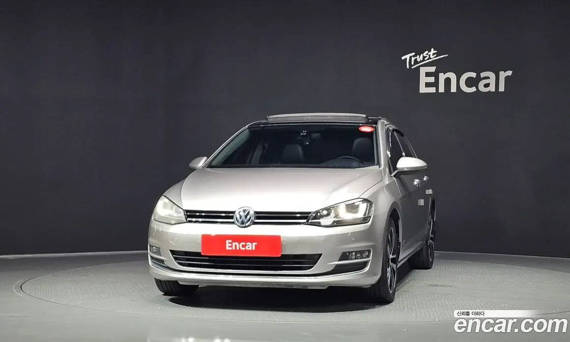 Volkswagen Golf 2013 2.0 автомат (гидро), фото 3