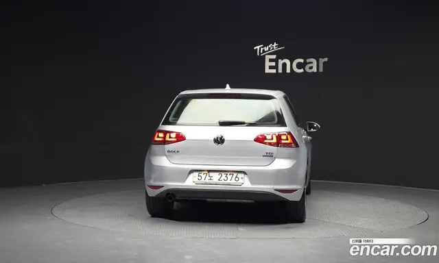 Volkswagen Golf 2014 1.6 автомат (гидро), миниатюра 4 Volkswagen Golf 2014 1.6 автомат (гидро), миниатюра 4