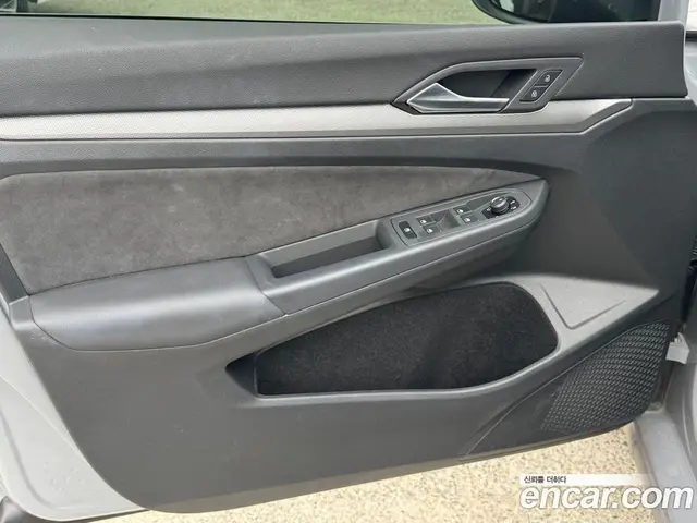 Volkswagen Golf 2025 2.0 автомат (гидро), миниатюра 11 Volkswagen Golf 2025 2.0 автомат (гидро), миниатюра 11