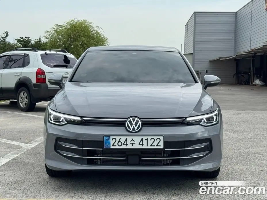 Volkswagen Golf 2025 2.0 автомат (гидро), фото 3 Volkswagen Golf 2025 2.0 автомат (гидро), фото 3