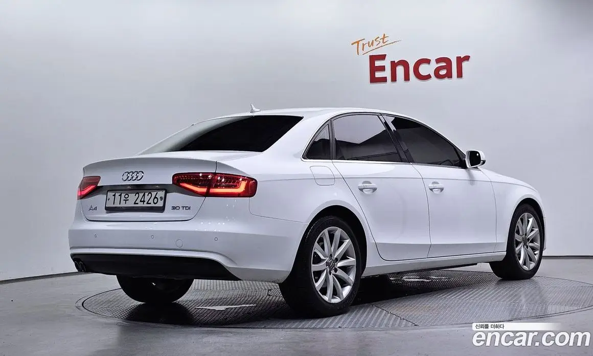 Audi A4 2015 2.0 автомат (гидро), фото 2 Audi A4 2015 2.0 автомат (гидро), фото 2