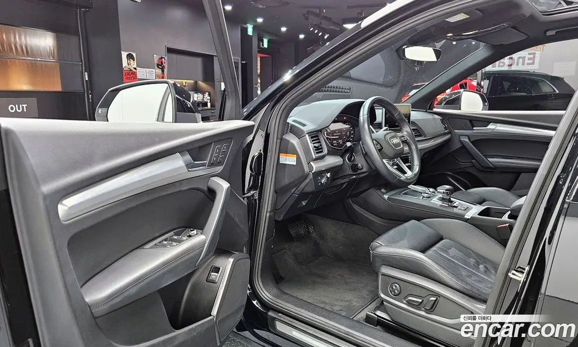 Audi Q5 2020 2.0 автомат (гидро), фото 11