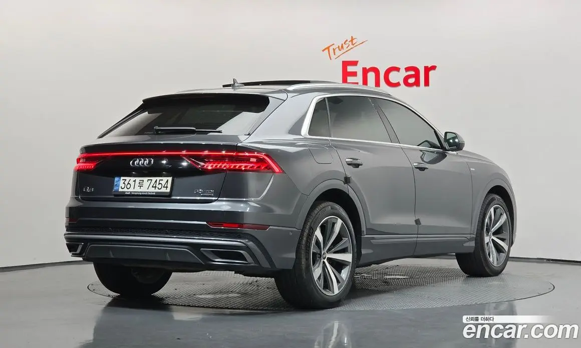 Audi Q8 2021 3.0 автомат (гидро), фото 2 Audi Q8 2021 3.0 автомат (гидро), фото 2