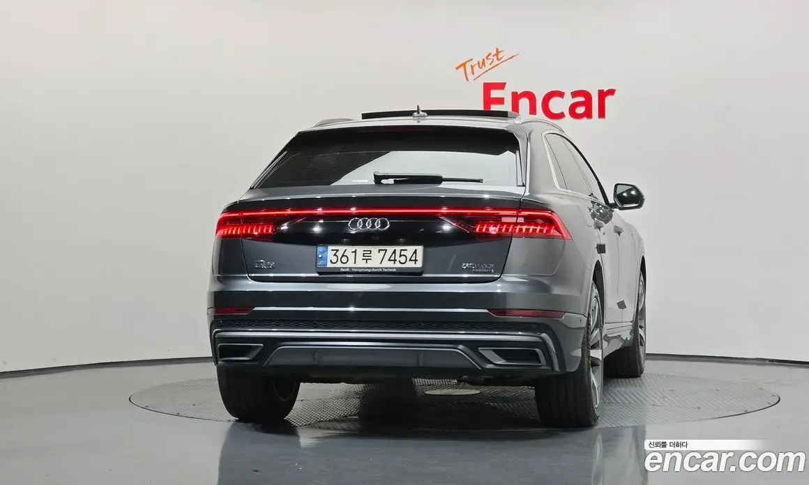 Audi Q8 2021 3.0 автомат (гидро), фото 4 Audi Q8 2021 3.0 автомат (гидро), фото 4