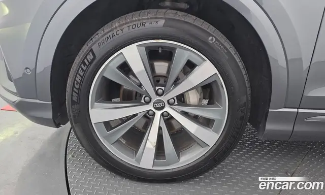 Audi Q8 2021 3.0 автомат (гидро), миниатюра 5 Audi Q8 2021 3.0 автомат (гидро), миниатюра 5