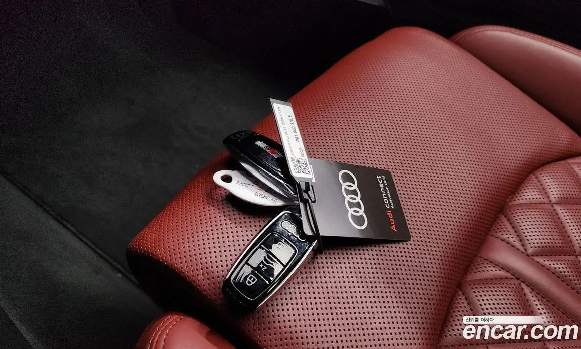Audi SQ7 2023 4.0 автомат (гидро), фото 15