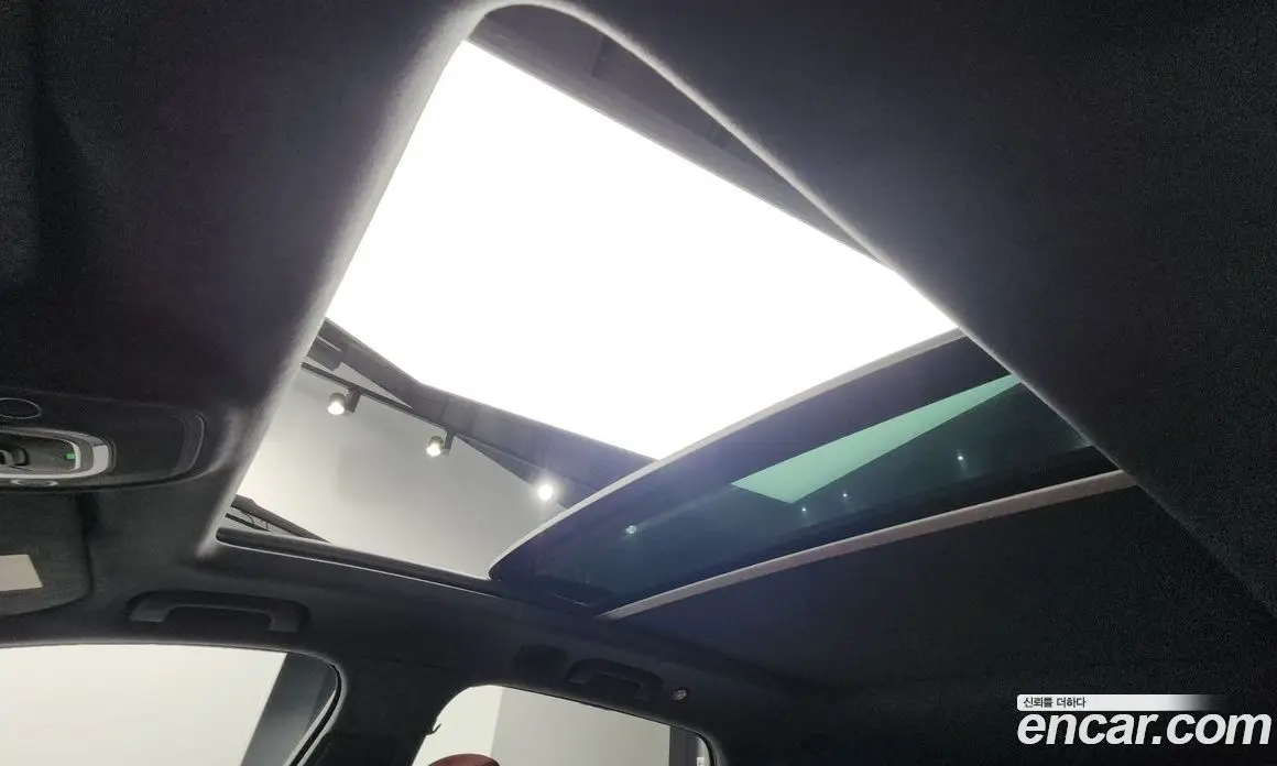 Audi SQ7 2023 4.0 автомат (гидро), фото 16