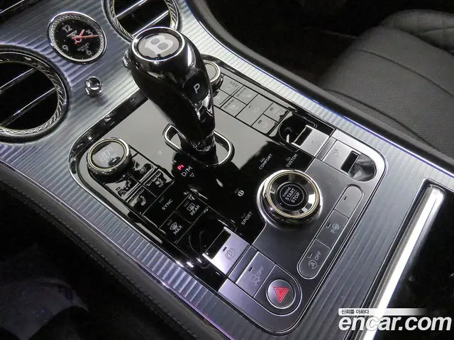 Bentley Continental 2020 4.0 автомат (гидро), миниатюра 12