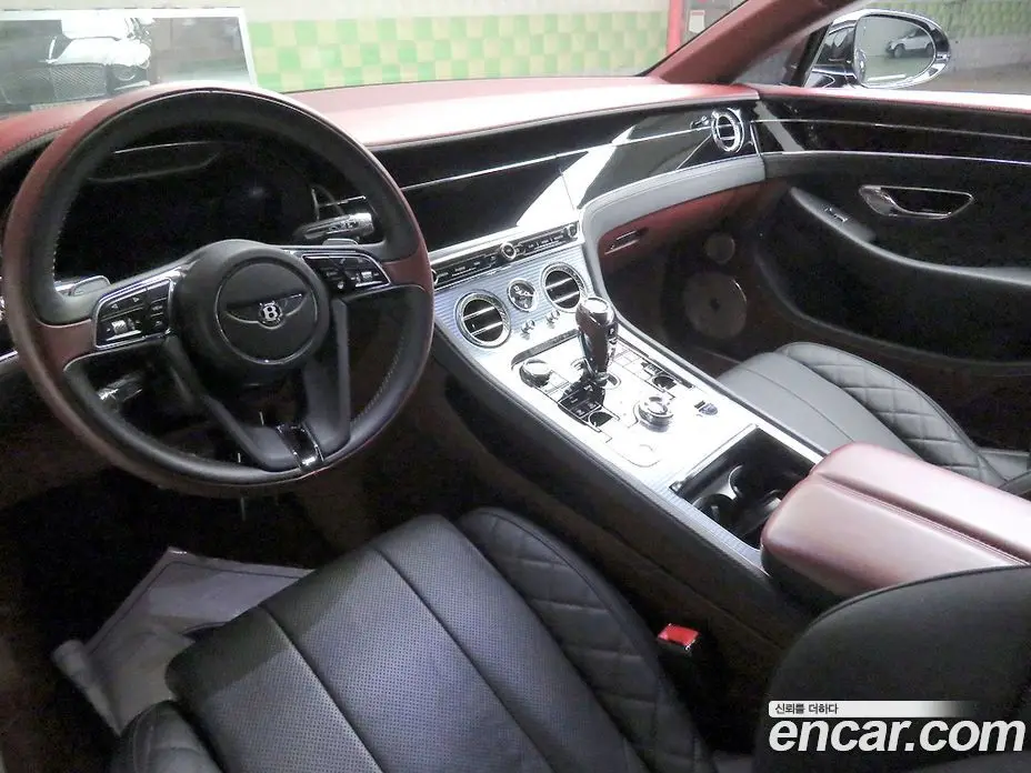 Bentley Continental 2020 4.0 автомат (гидро), фото 10 Bentley Continental 2020 4.0 автомат (гидро), фото 10