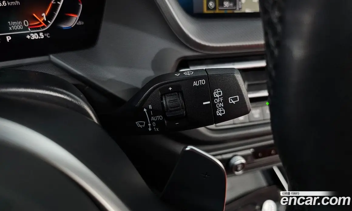 BMW 1 серия 2022 2.0 автомат (гидро), фото 17