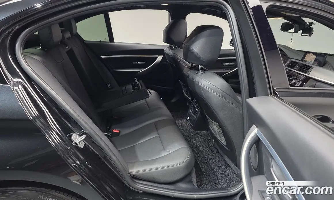 BMW 3 серия 2018 2.0 автомат (гидро), фото 12 BMW 3 серия 2018 2.0 автомат (гидро), фото 12