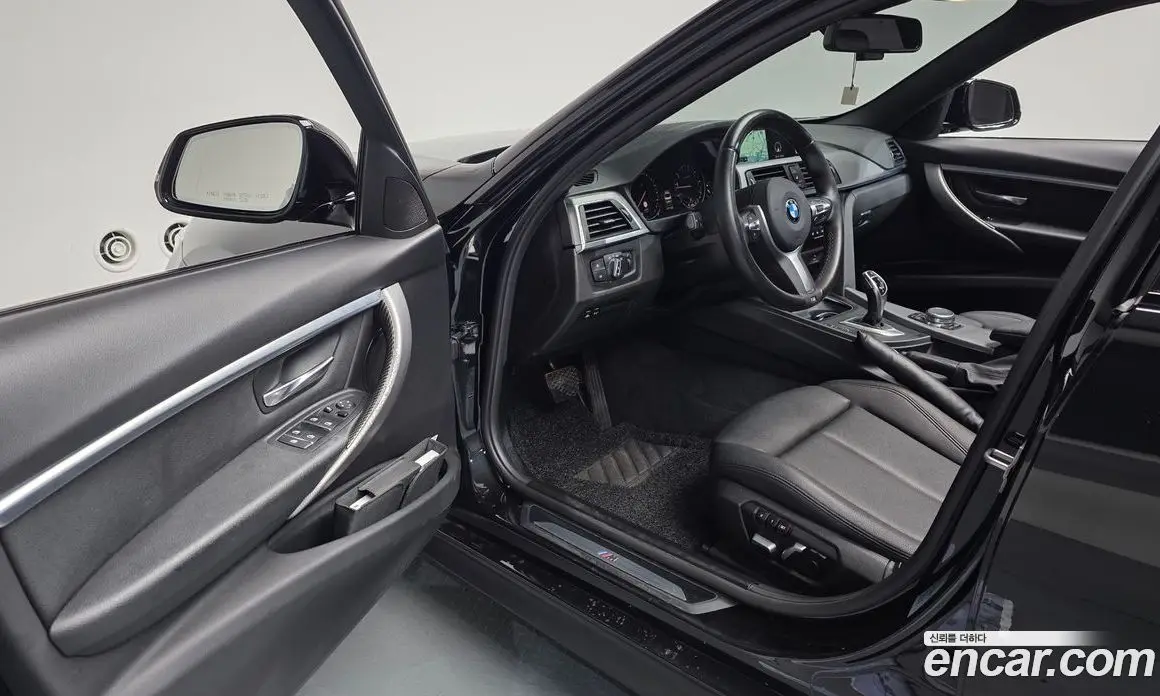 BMW 3 серия 2018 2.0 автомат (гидро), фото 10 BMW 3 серия 2018 2.0 автомат (гидро), фото 10
