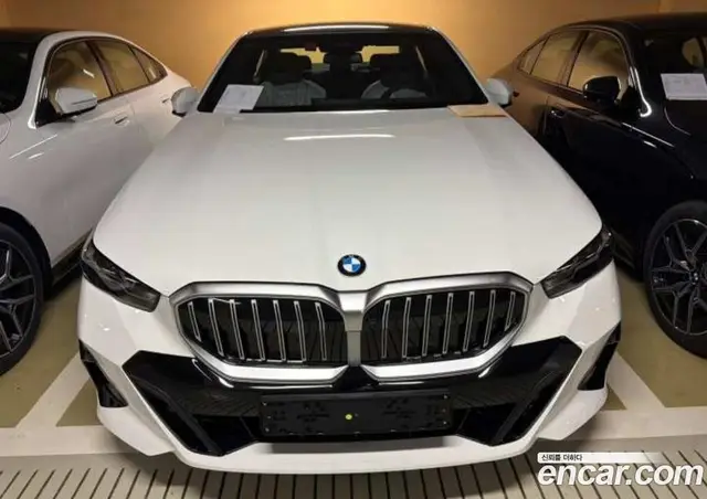BMW 5 серия, 2026, 10 км