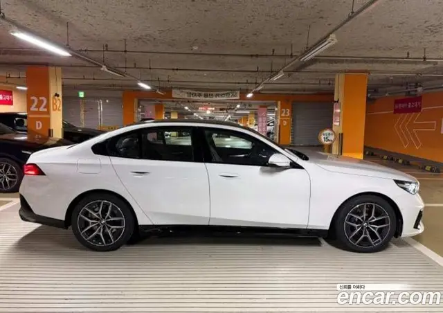BMW 5 серия 2026 2.0 автомат (гидро), миниатюра 12