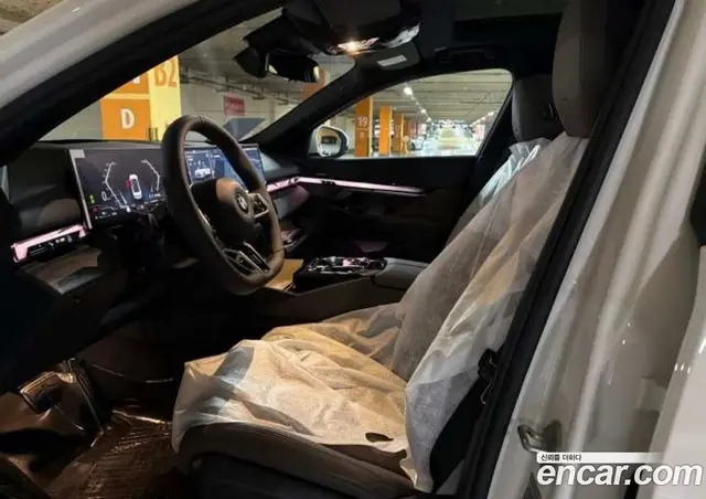BMW 5 серия 2026 2.0 автомат (гидро), миниатюра 4 BMW 5 серия 2026 2.0 автомат (гидро), миниатюра 4