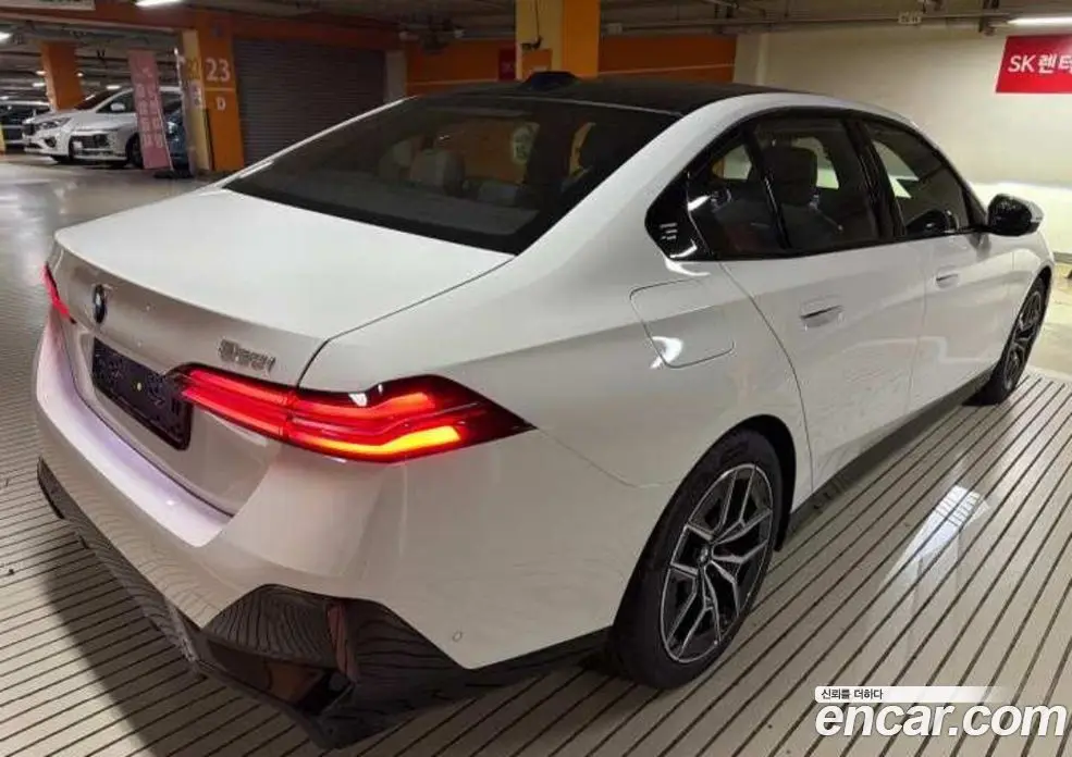 BMW 5 серия 2026 2.0 автомат (гидро), фото 6 BMW 5 серия 2026 2.0 автомат (гидро), фото 6