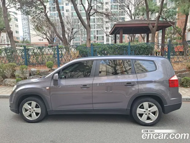 Chevrolet Orlando 2011 2.0 автомат (гидро), миниатюра 7