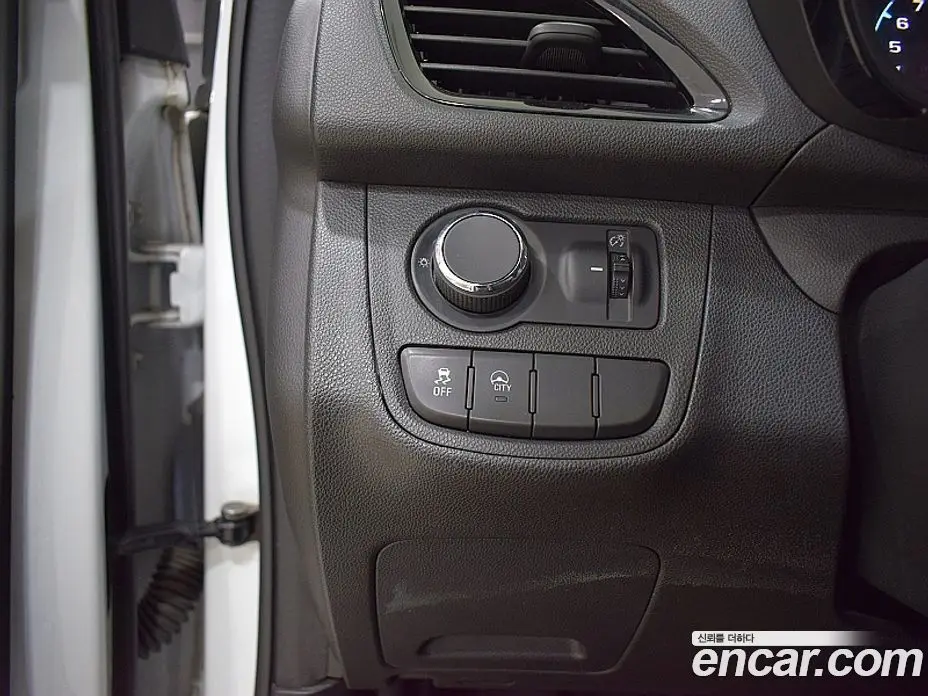 Chevrolet Spark 2015 1.0 автомат (гидро), фото 13
