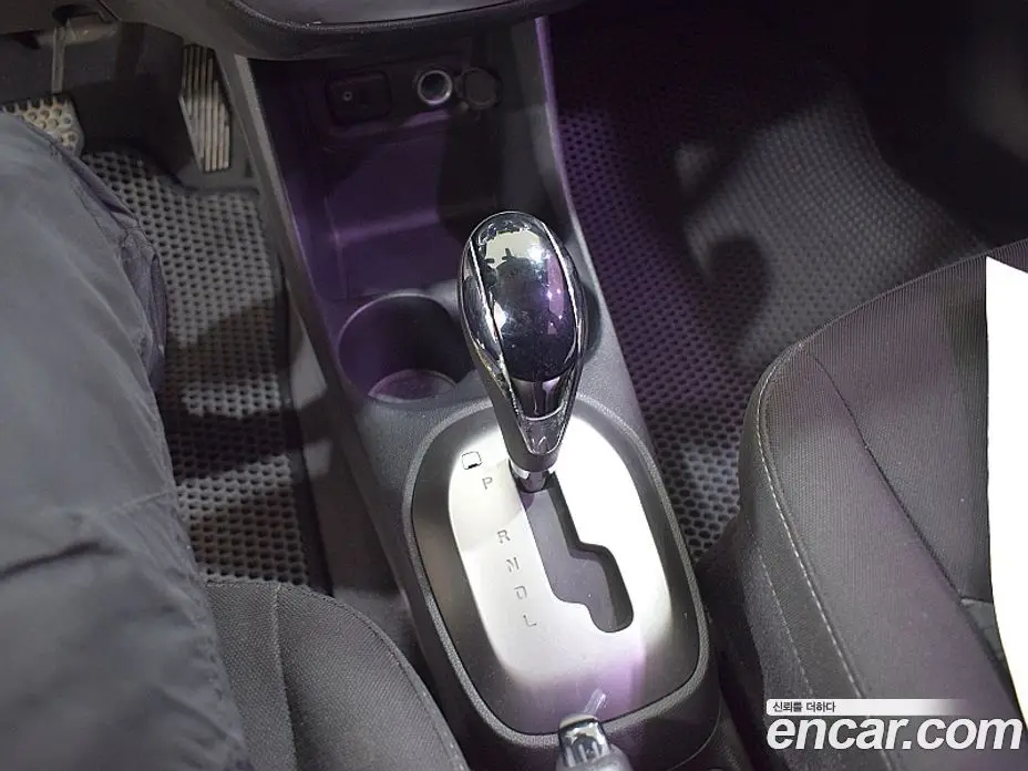 Chevrolet Spark 2015 1.0 автомат (гидро), фото 17