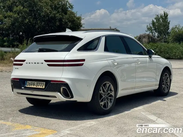 Genesis GV70 2021 2.5 автомат (гидро), миниатюра 2