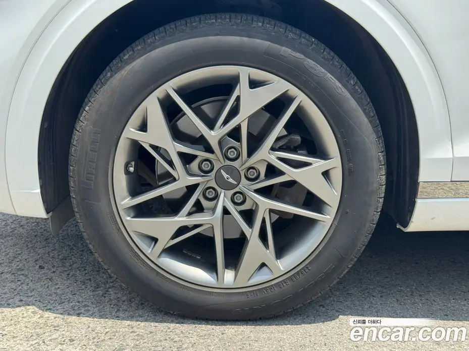Genesis GV70 2021 2.5 автомат (гидро), фото 5