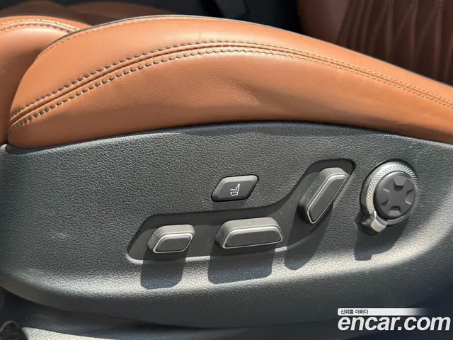 Genesis GV70 2021 2.5 автомат (гидро), миниатюра 10