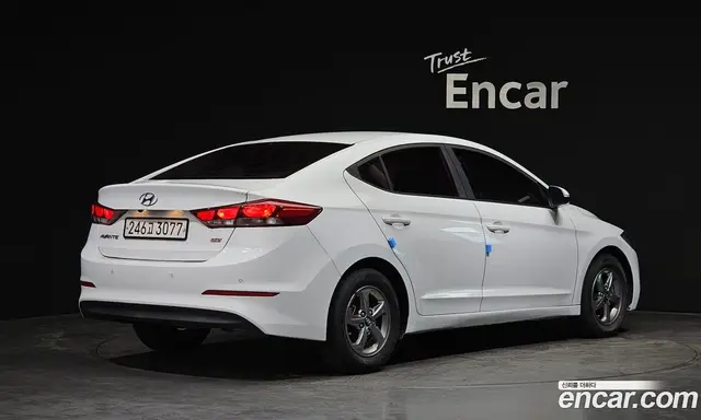 Hyundai Avante 2016 1.6 автомат (гидро), миниатюра 2 Hyundai Avante 2016 1.6 автомат (гидро), миниатюра 2
