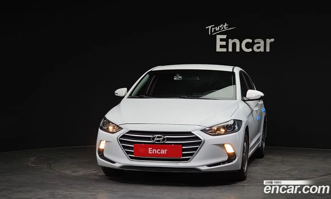 Hyundai Avante 2016 1.6 автомат (гидро), фото 3 Hyundai Avante 2016 1.6 автомат (гидро), фото 3