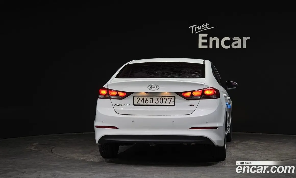 Hyundai Avante 2016 1.6 автомат (гидро), фото 4 Hyundai Avante 2016 1.6 автомат (гидро), фото 4