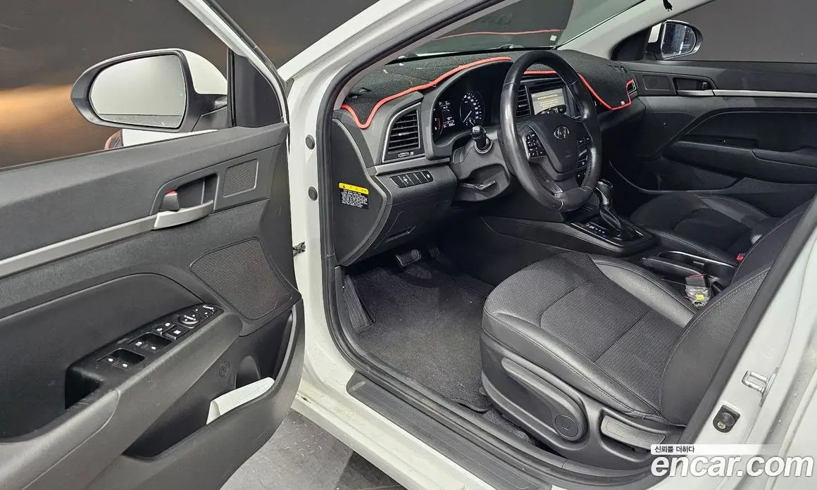 Hyundai Avante 2016 1.6 автомат (гидро), фото 10 Hyundai Avante 2016 1.6 автомат (гидро), фото 10