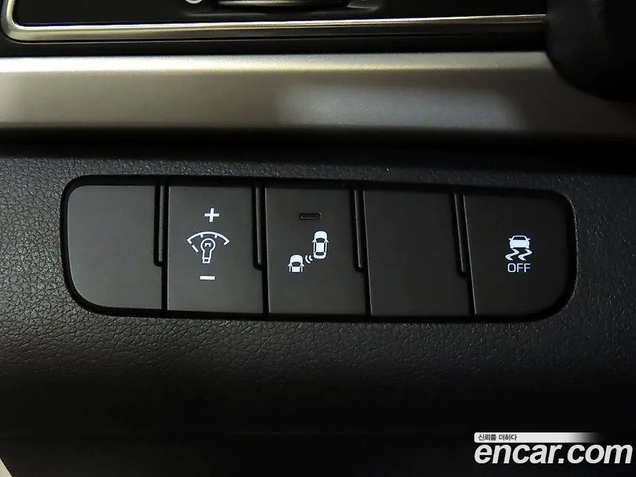 Hyundai Avante 2017 1.6 автомат (гидро), фото 14