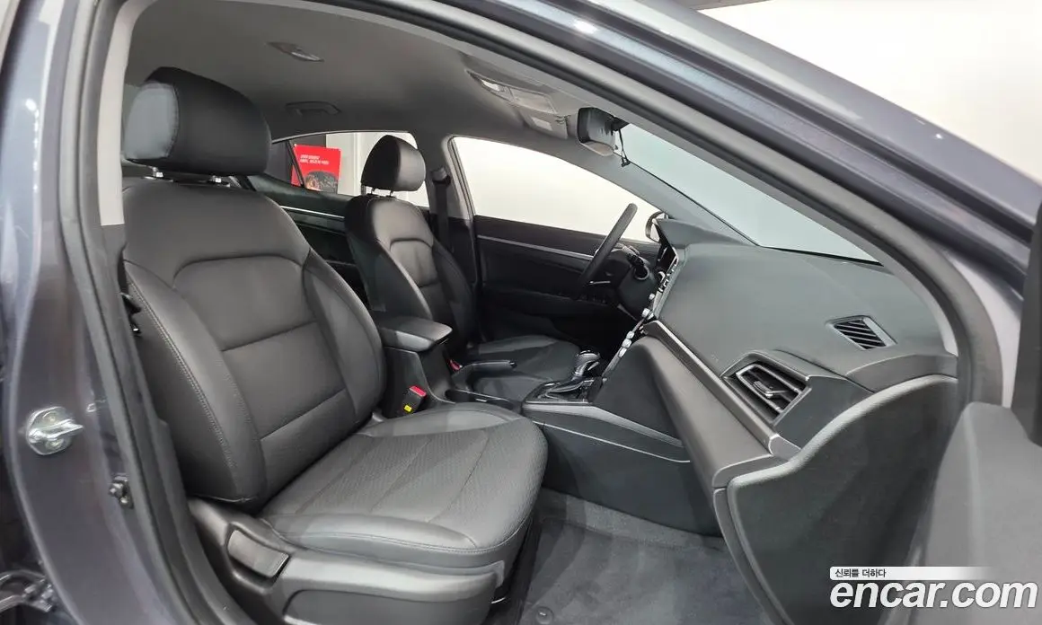 Hyundai Avante 2019 1.6 автомат (гидро), фото 10 Hyundai Avante 2019 1.6 автомат (гидро), фото 10