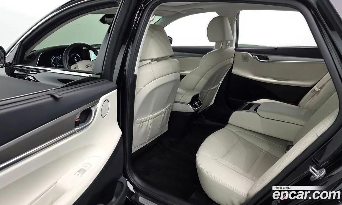Hyundai Grandeur 2022 2.5 автомат (гидро), фото 12