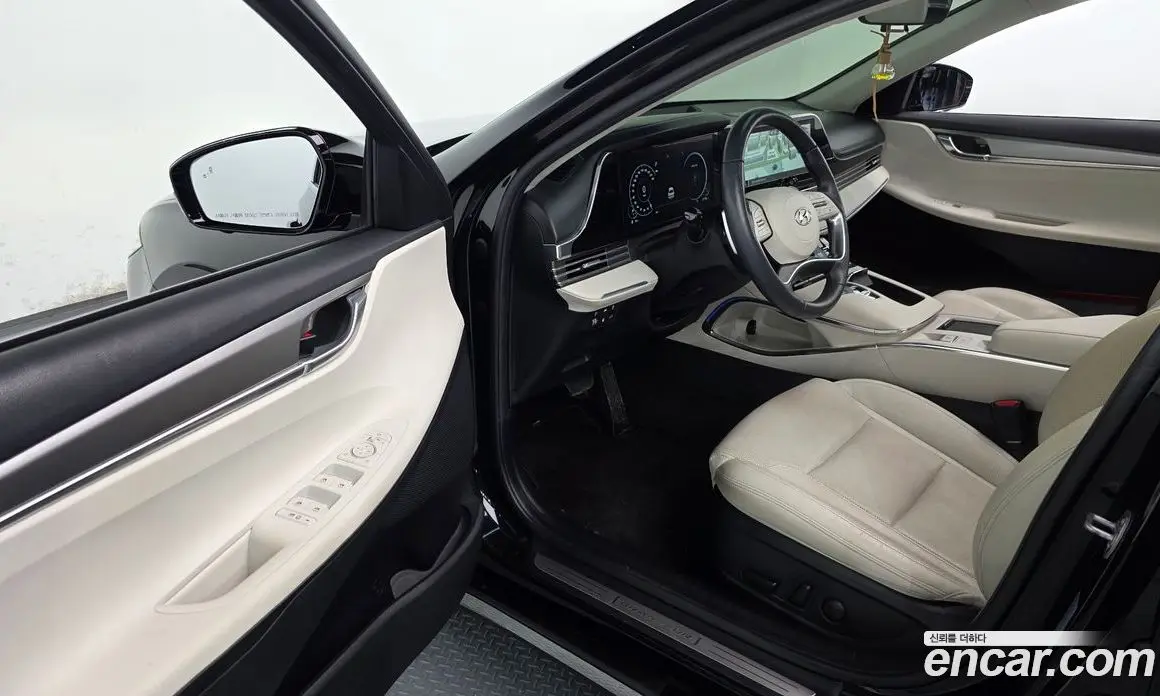 Hyundai Grandeur 2022 2.5 автомат (гидро), фото 10