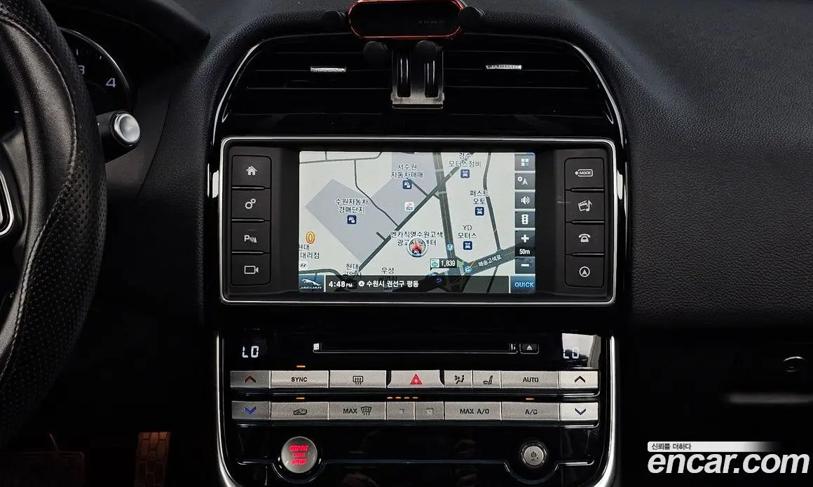 Jaguar XE 2015 2.0 автомат (гидро), фото 14 Jaguar XE 2015 2.0 автомат (гидро), фото 14